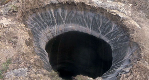 Buraco gigante aparece na Sibéria e em outras partes do mundo