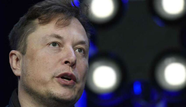 Elon Musk diz que a pandemia de coronavírus é uma grande mentira