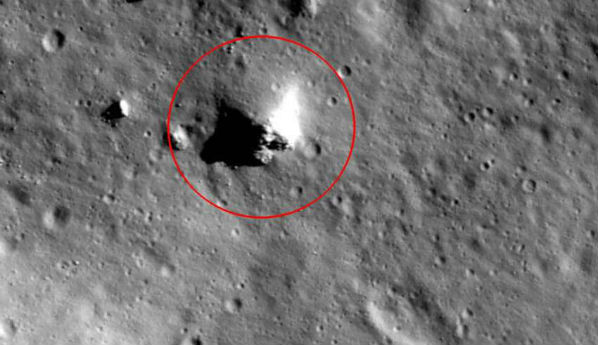 As imagens da NASA mostram claramente uma Pirâmide na Lua